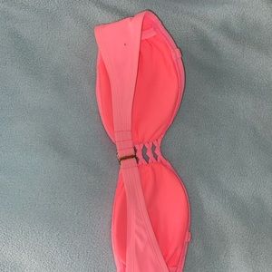 This is a super cute bathing suit top!